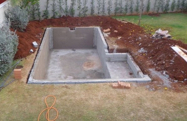 Kako vliti bazen betona