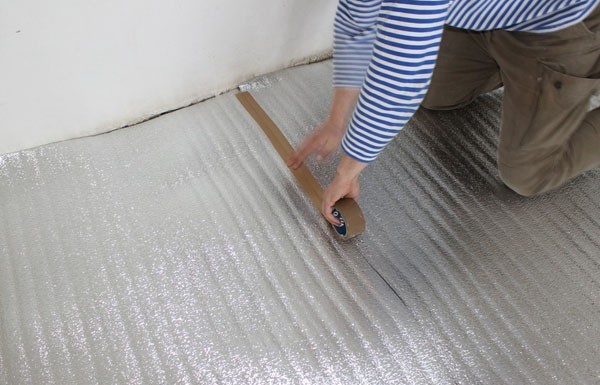 как утеплить бетонный пол под линолеум фото