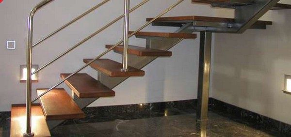 металлические лестницы на второй этаж фото